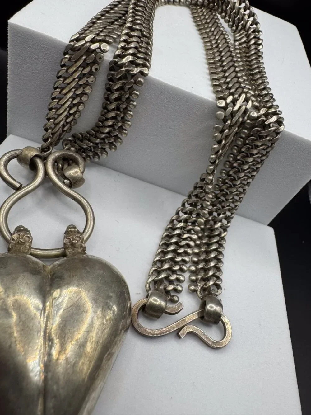 Vintage Tribal Puffy Heart Necklace Heavy Silver Tone Boho Statement 26" - Picture 4 of 7